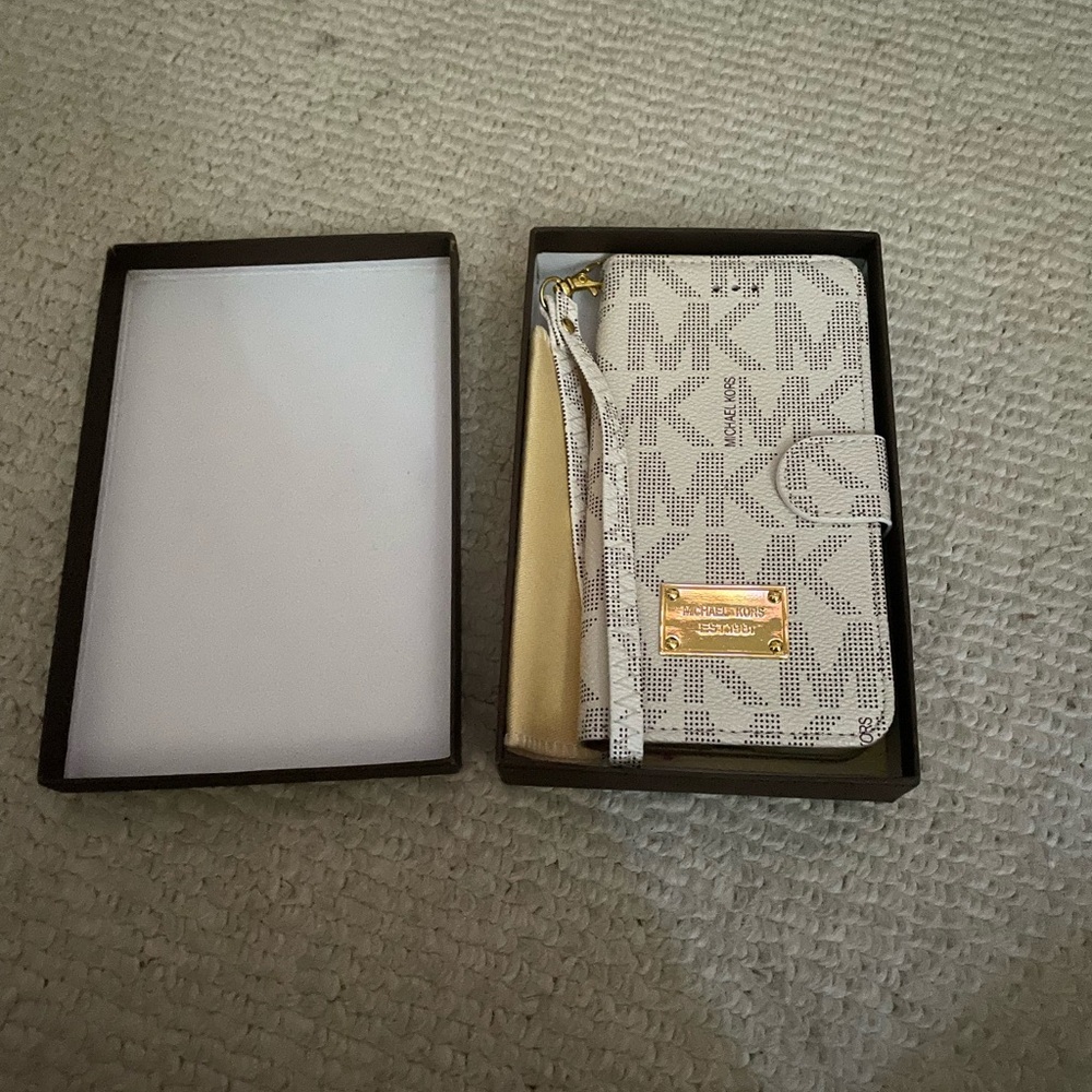 Michael Kors Cream Wristlet with Gold Logo